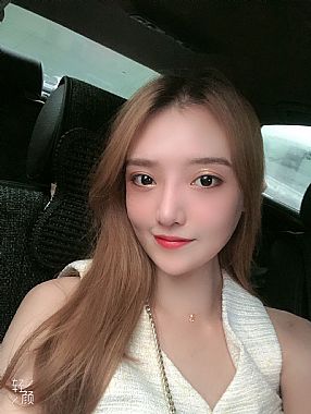 Ŷ