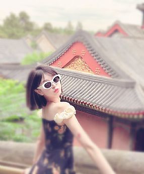 �Ϻ����ĵ�����