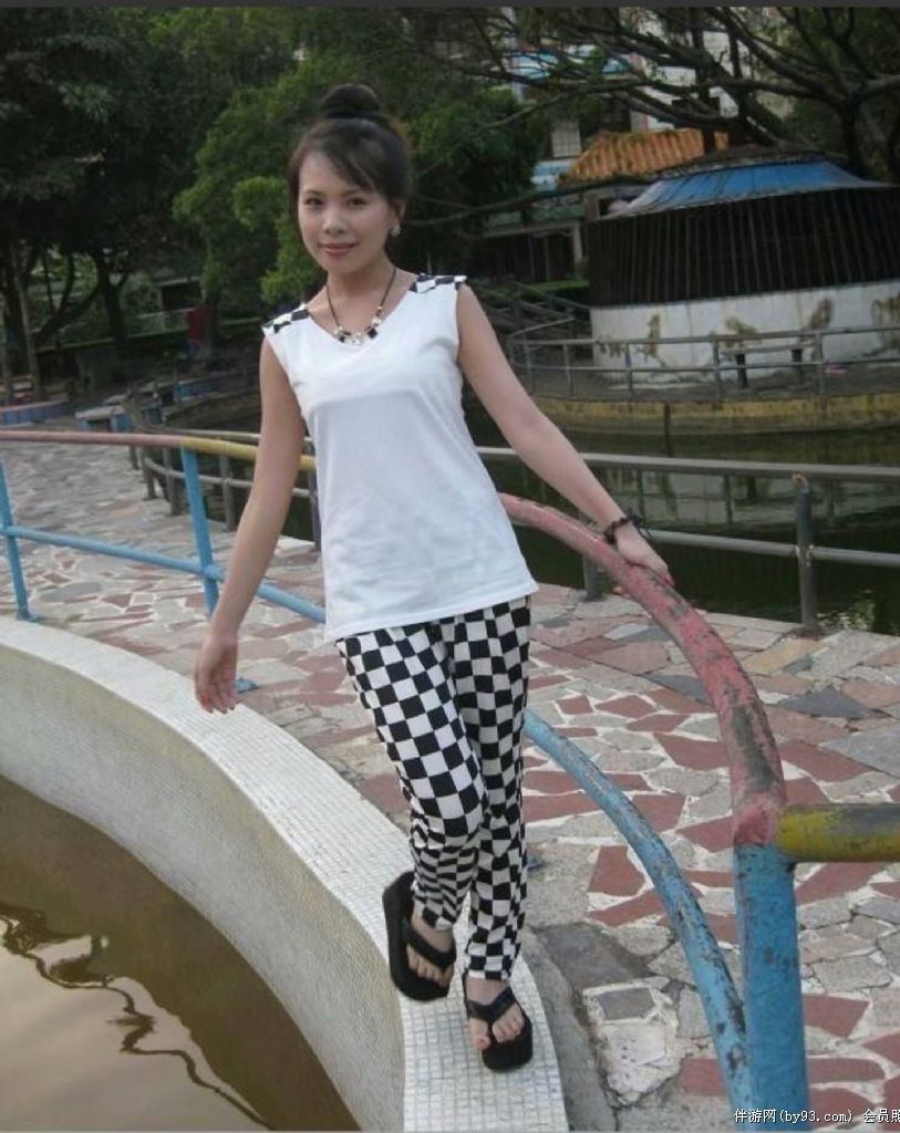 Ϻ浥ӼŮ