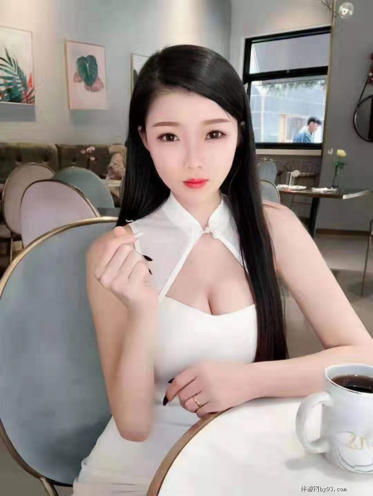 泿