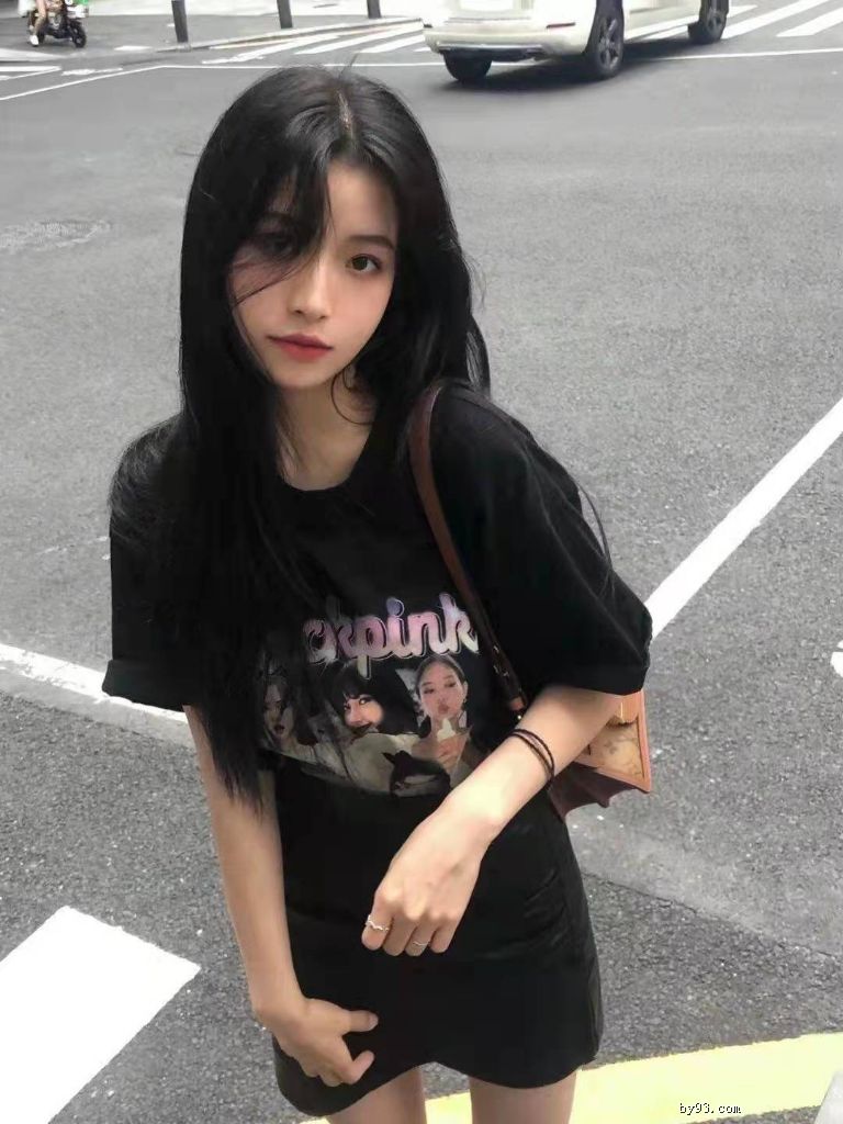 ν18