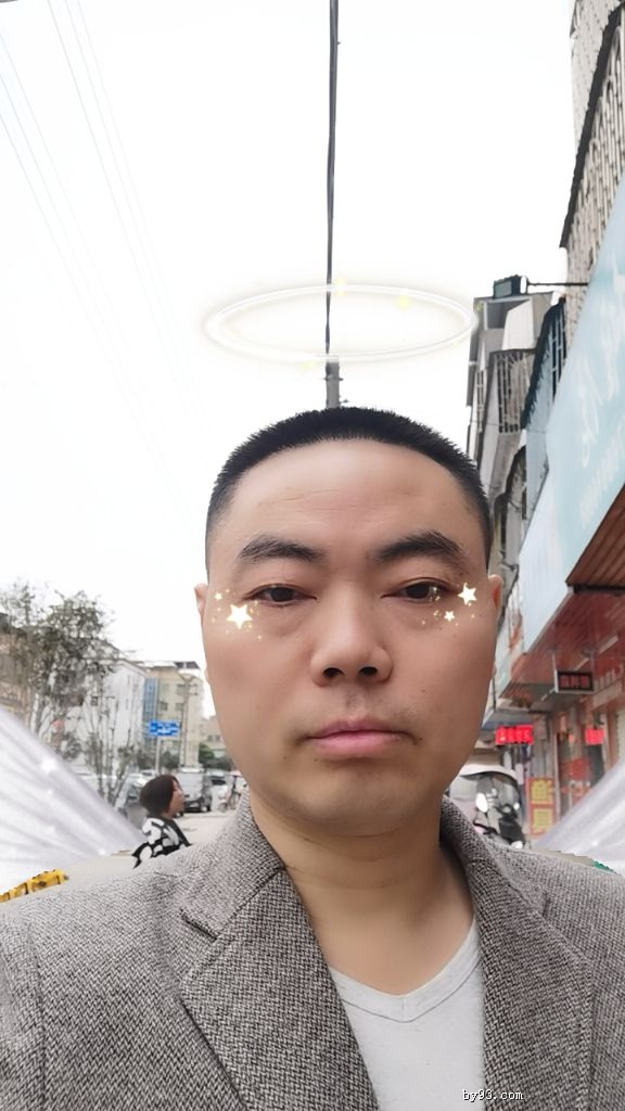溣